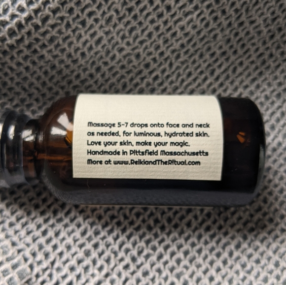 NEW The Ritual - Rose Hibiscus Face Oil Organic - Picture 2 of 4